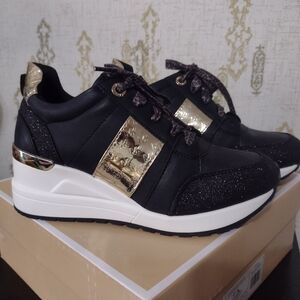 MICHAEL KORS Neo Georgie Big Girl Shoes Size 4 Medium